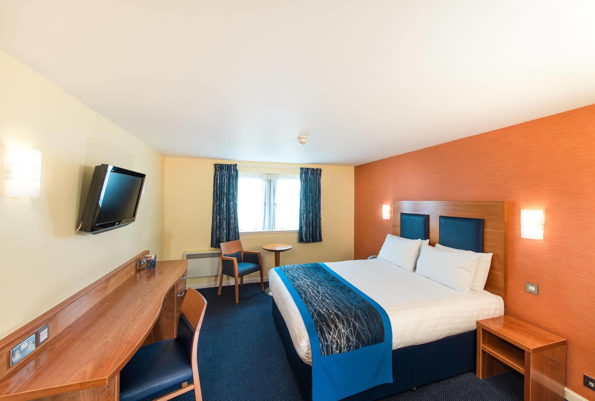 Leonardo Inn Aberdeen Airport Dyce Exterior foto