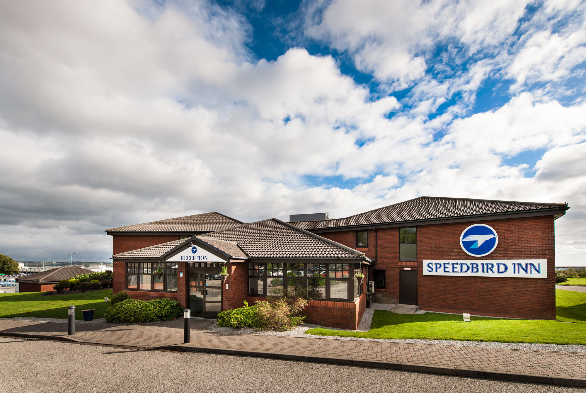 Leonardo Inn Aberdeen Airport Dyce Exterior foto