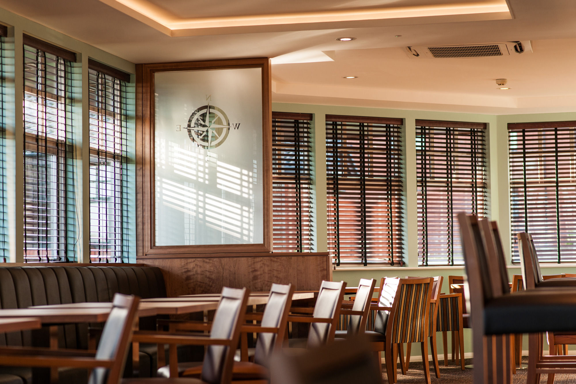 Leonardo Inn Aberdeen Airport Dyce Exterior foto